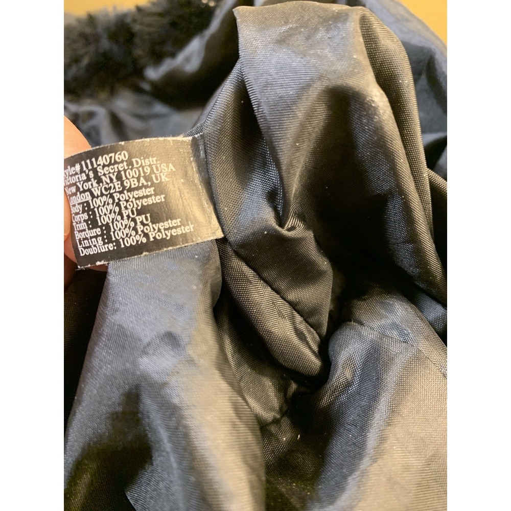 Victoria Secret Large Black Faux Fur Fuzzy Tote Bag MSRP $58 Women's - Picture 7 of 12